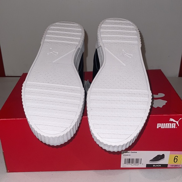 Ladies Black Carina Sneakers by Puma. Size 6. - Picture 5 of 6